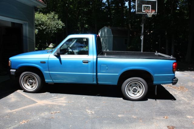1994 Mazda B2300 4-Speed Automatic 4 Cylinder Pickup Truck - ONLY 61,000 MILES 1994 Mazda B-Series Pickups