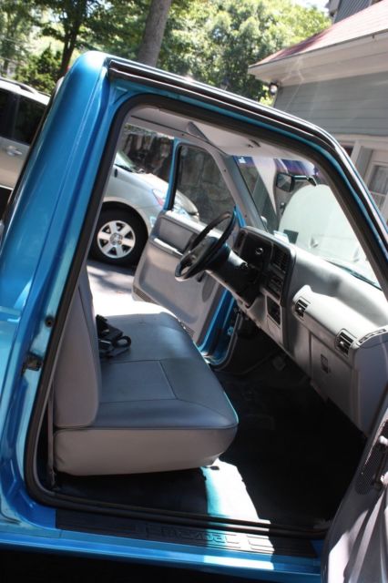 1994 Mazda B-Series Pickups - photo 12