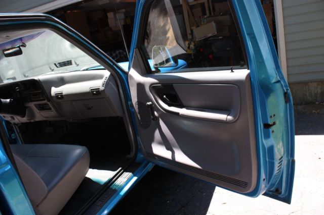 1994 Mazda B-Series Pickups - photo 13