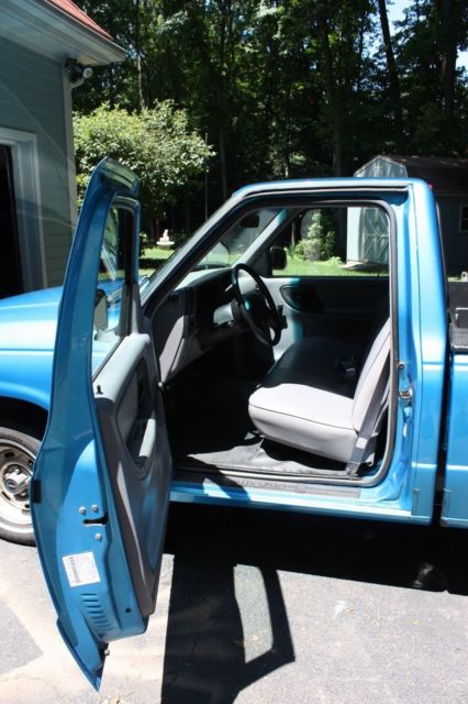 1994 Mazda B-Series Pickups - photo 9