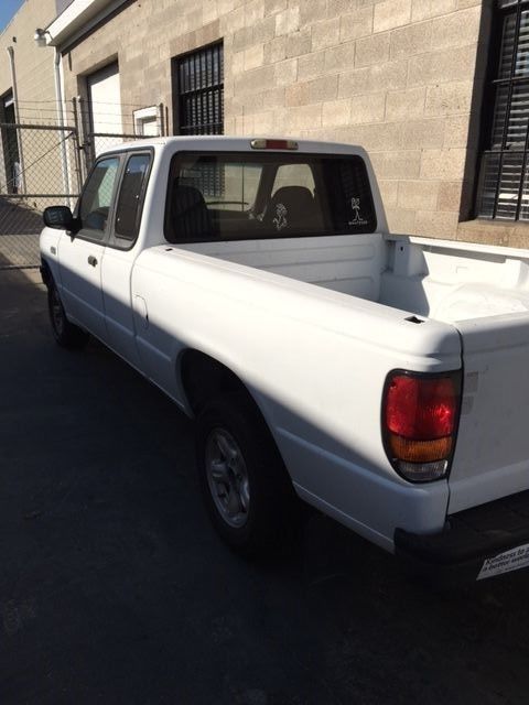 1994 Mazda B-Series Pickups - photo 3