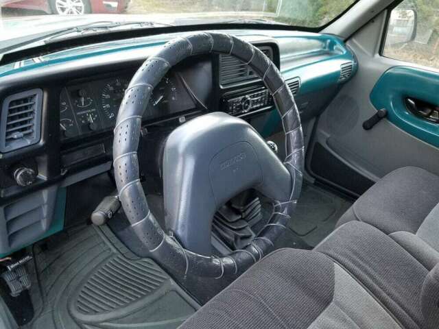 1994 Mazda B-Series Pickups Base - photo 4
