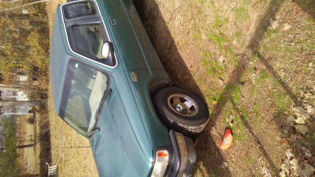 1994 Mazda B-Series Pickups SE Extended Cab Pickup 2-Door - photo 3