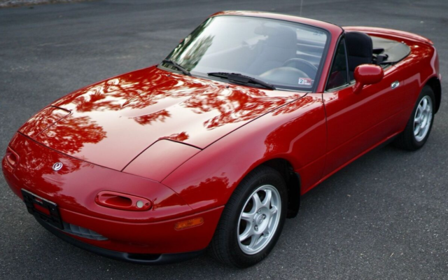 1994 Mazda MX-5 Miata 2dr Convertible