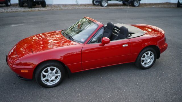 1994 Mazda MX-5 Miata 2dr Convertible - photo 6