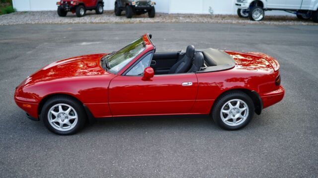 1994 Mazda MX-5 Miata 2dr Convertible - photo 8