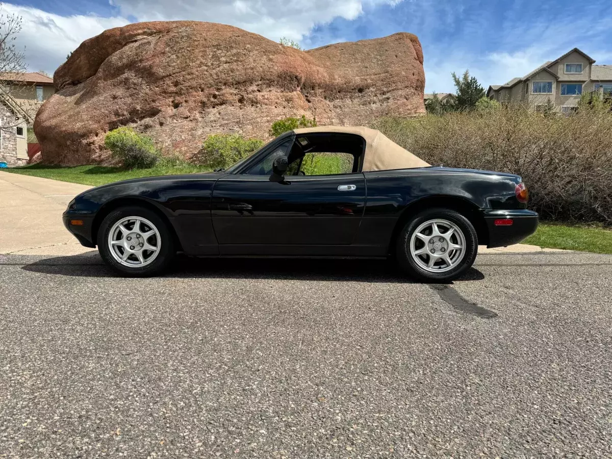 1994 mazda miata base convertible 2-door 1.8l 1994 Mazda Mx-5 Miata