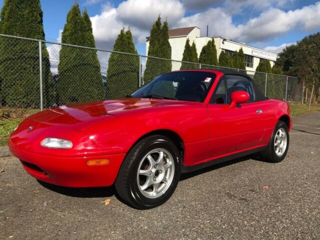 1994 MAZDA MIATA CONV. RED M EDTION A/C 31,000 ORIGINAL MILES 1994 Mazda MX-5 Miata