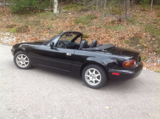 1994 Mazda MX-5 Miata Base Convertible 2-Door - photo 4