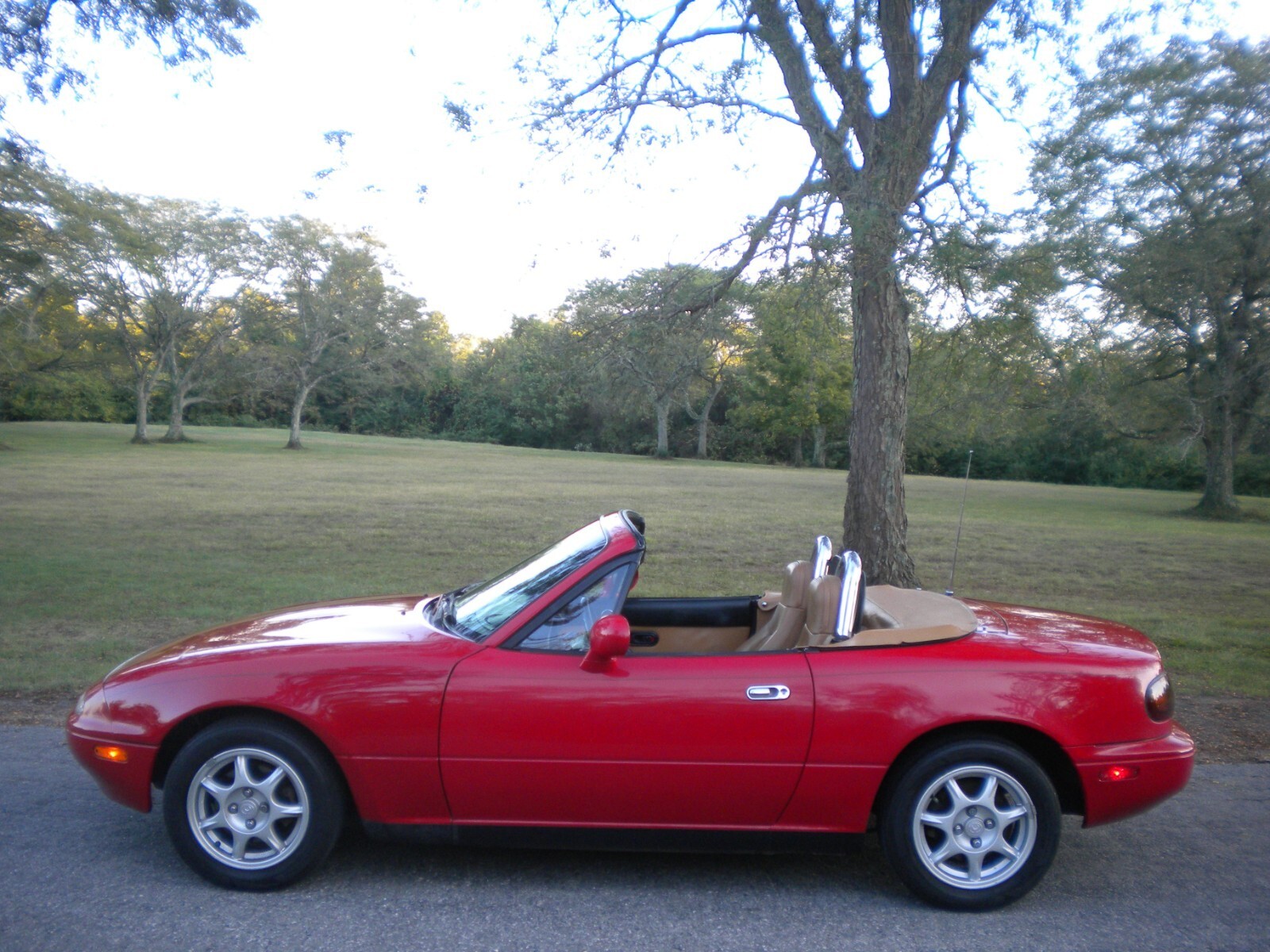 1994 Mazda MX-5 Miata 5-Speed *NO RESERVE* Cold Air - photo 4