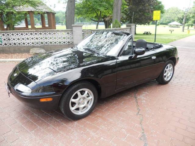 1994 Mazda MX-5 Miata Base 2dr Convertible - photo 3