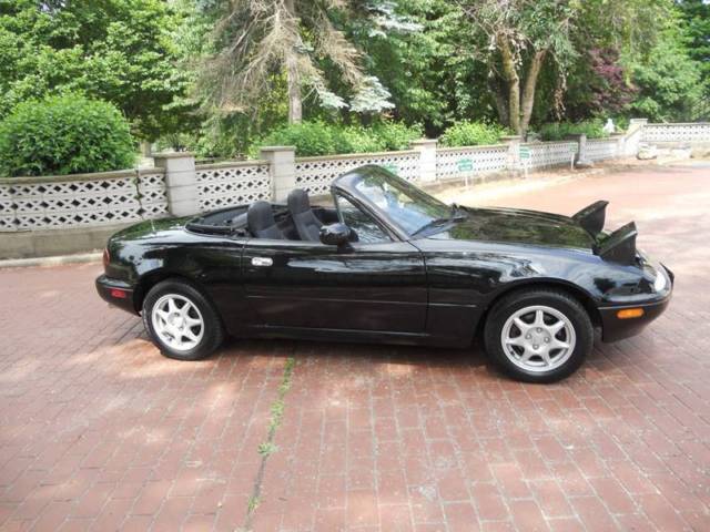 1994 Mazda MX-5 Miata Base 2dr Convertible - photo 8