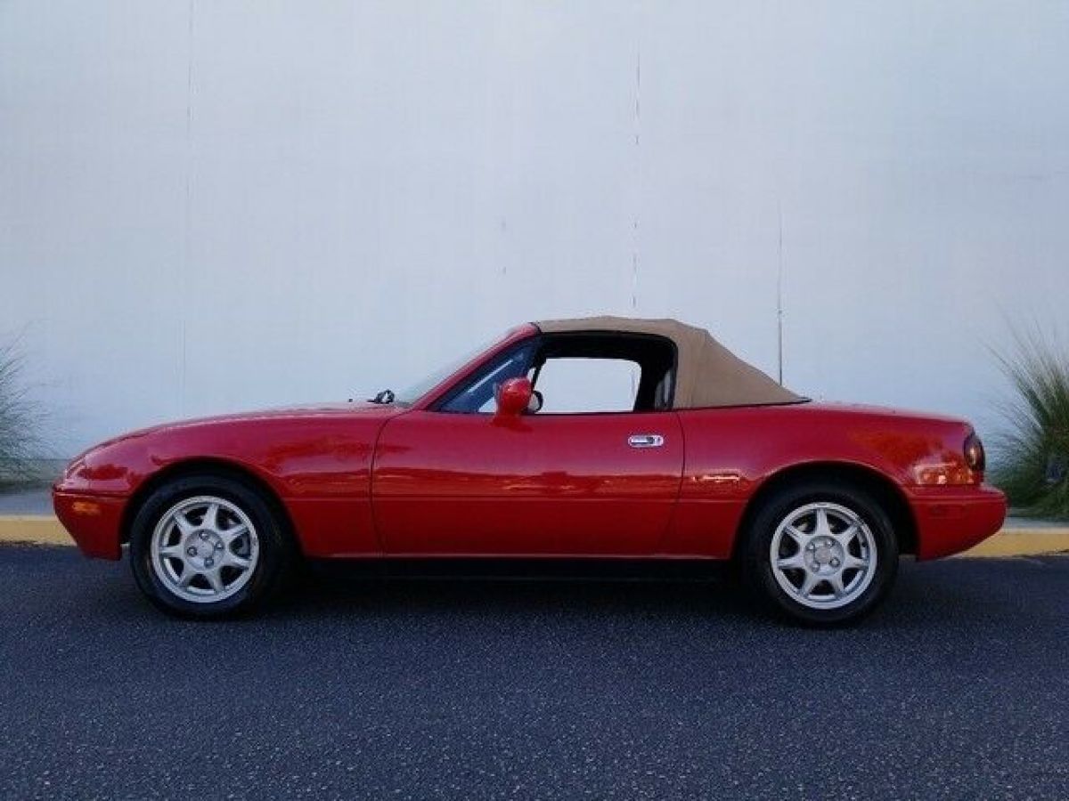 1994 Mazda MX-5 Miata M-Edition MX-5 CONVERTIBLE~ ONLY 74K MILES~ 1-OWNE - photo 4