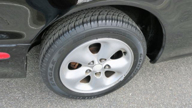 1994 Mazda MX-6 LS - Sunroof - Alloys - Spoiler - photo 11