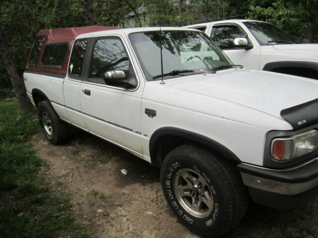 1994 Mazda B-Series Pickups - photo 3