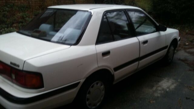 1994 Mazda Protege DX Sedan 4 DR - photo 4