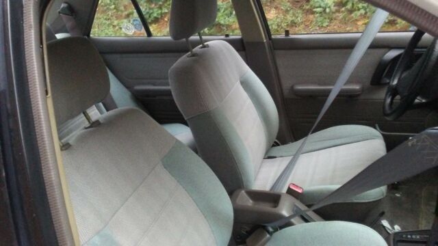 1994 Mazda Protege DX Sedan 4 DR - photo 6