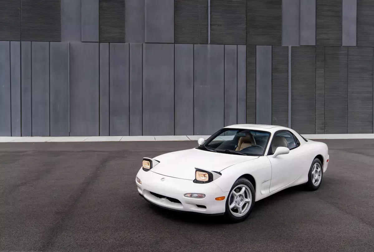 1994 Mazda RX-7 Rotary engine 1994 Mazda RX-7