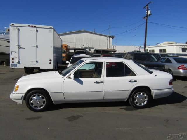 1994 Mercedes-Benz E-Class E320 - photo 2