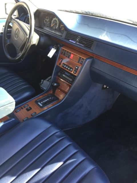 1994 Mercedes-Benz 300-Series -- - photo 6