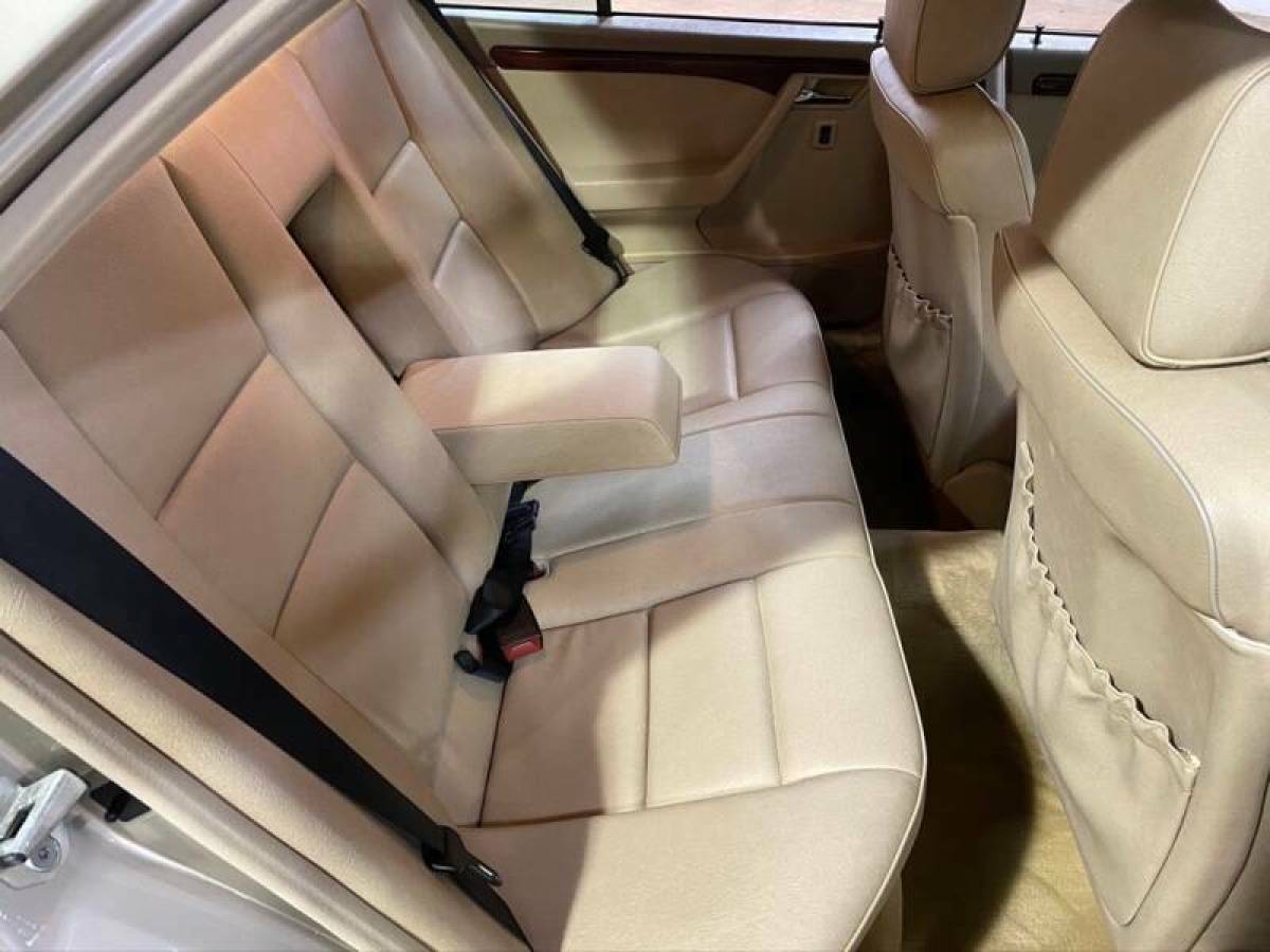 1994 Mercedes-Benz C-Class C 220 4dr Sedan - photo 11