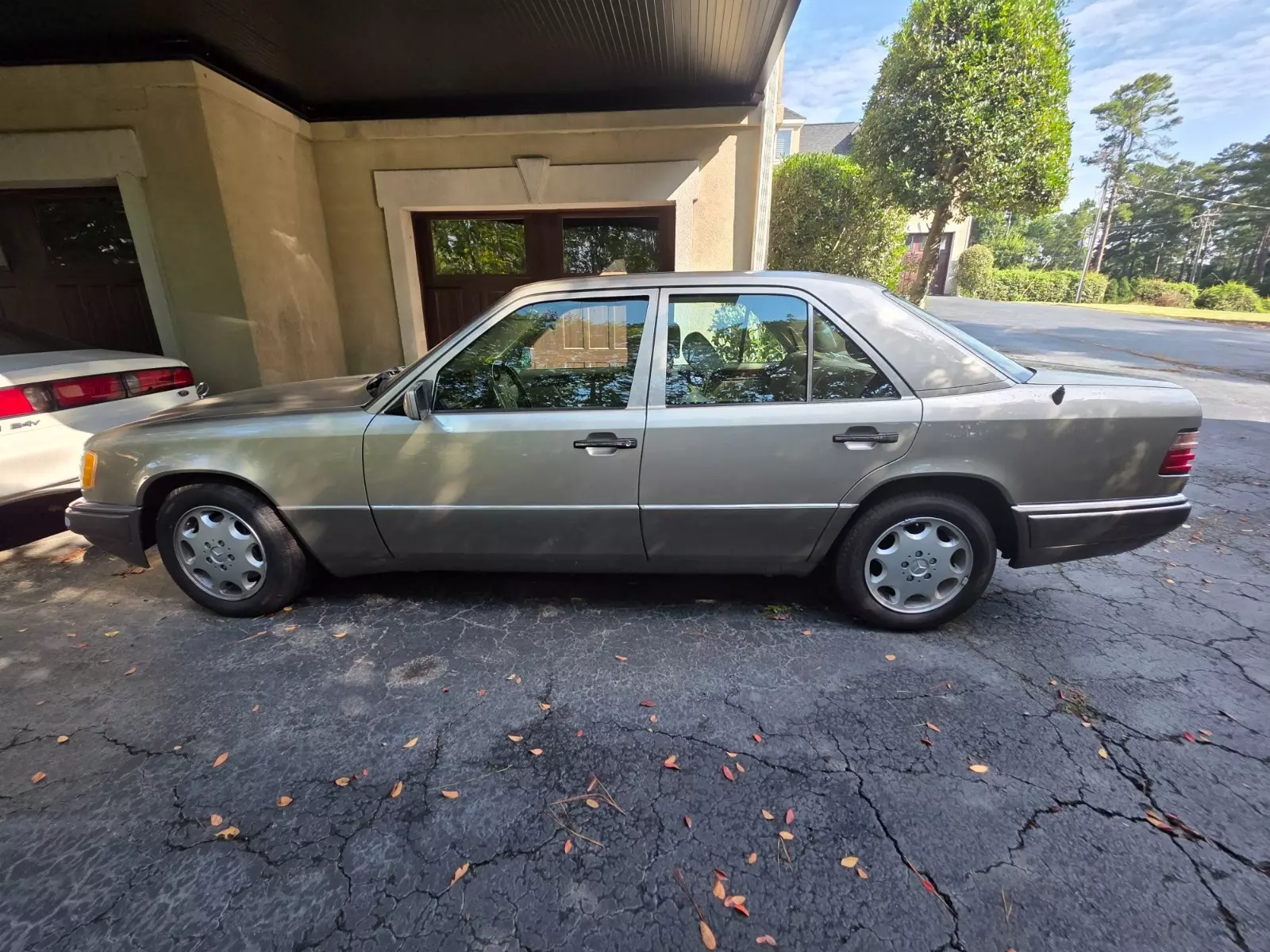 1994 Mercedes-Benz E-Class 320 BASE