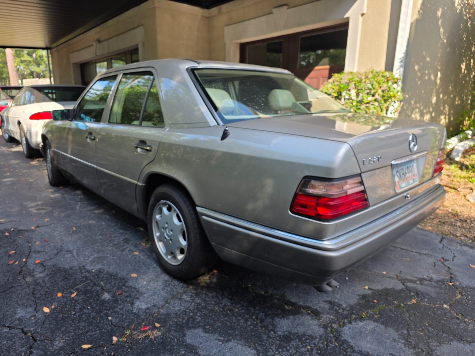 1994 Mercedes-Benz E-Class 320 BASE - photo 2