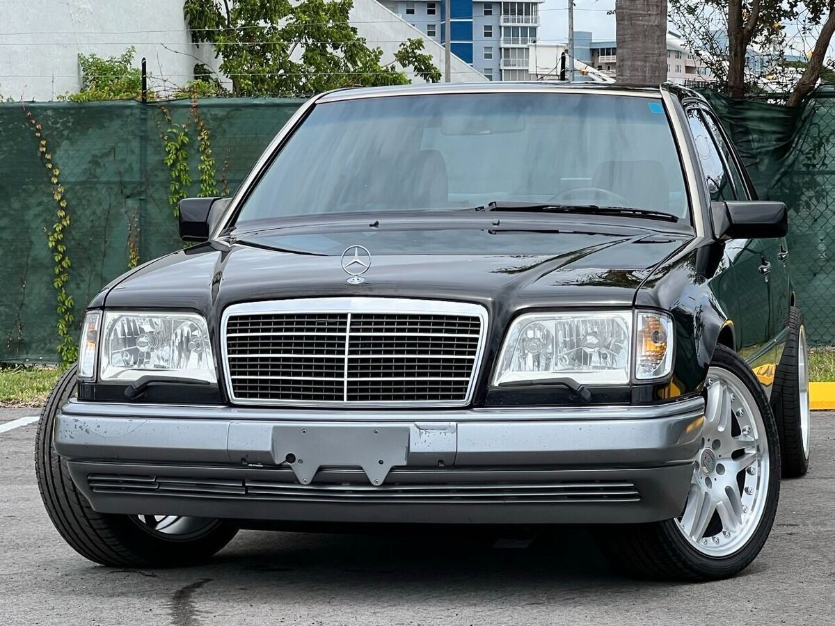 1994 Mercedes-Benz E-Class, Black with 147002 Miles available now! 1994 Mercedes-Benz E-Class E 420 4dr Sedan