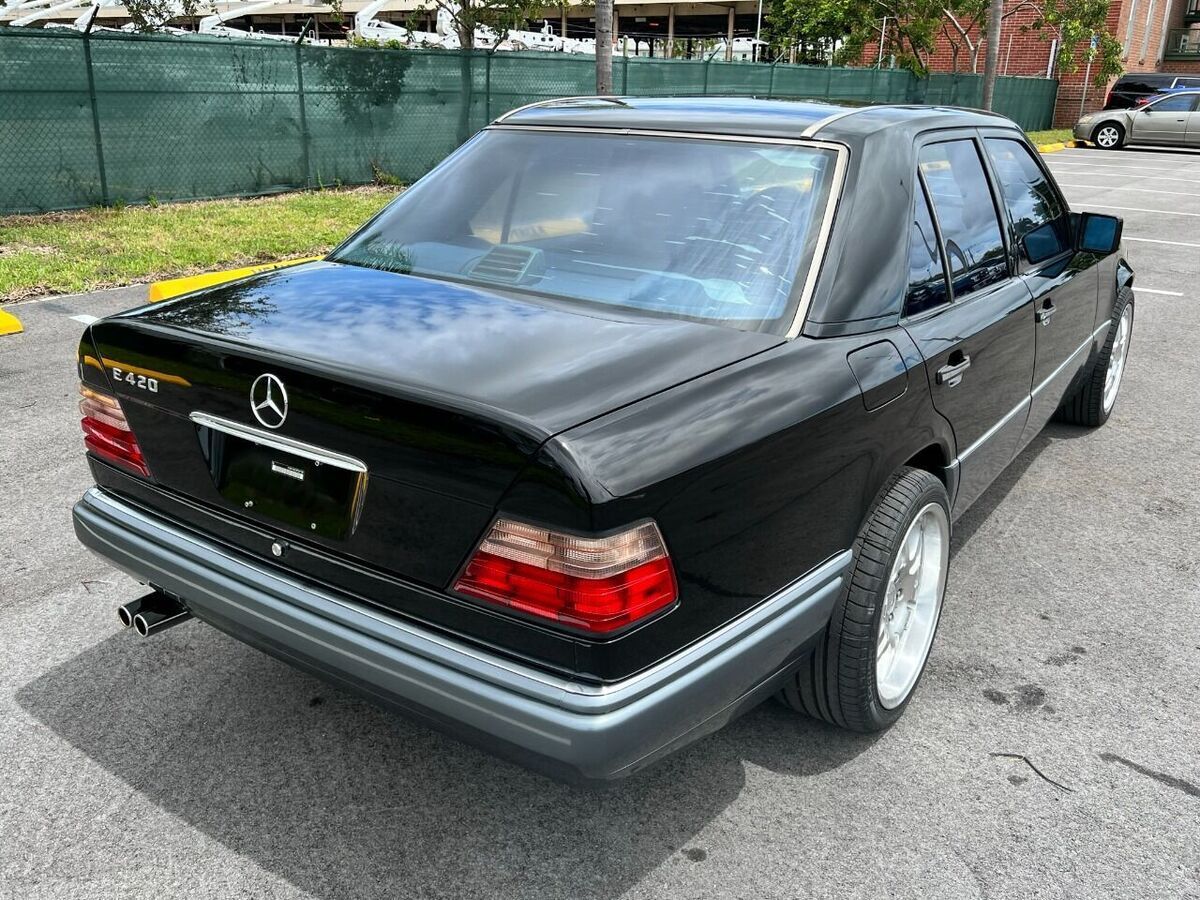 1994 Mercedes-Benz E-Class E 420 4dr Sedan - photo 10