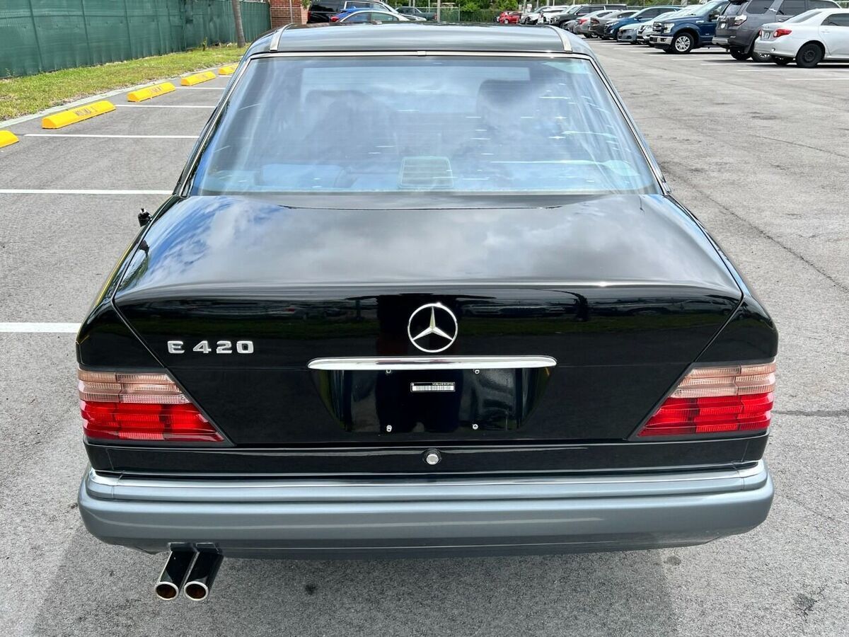 1994 Mercedes-Benz E-Class E 420 4dr Sedan - photo 9