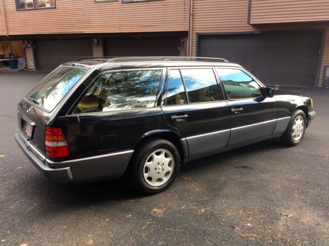 1994 Mercedes-Benz 300-Series E320 Wagon - photo 4