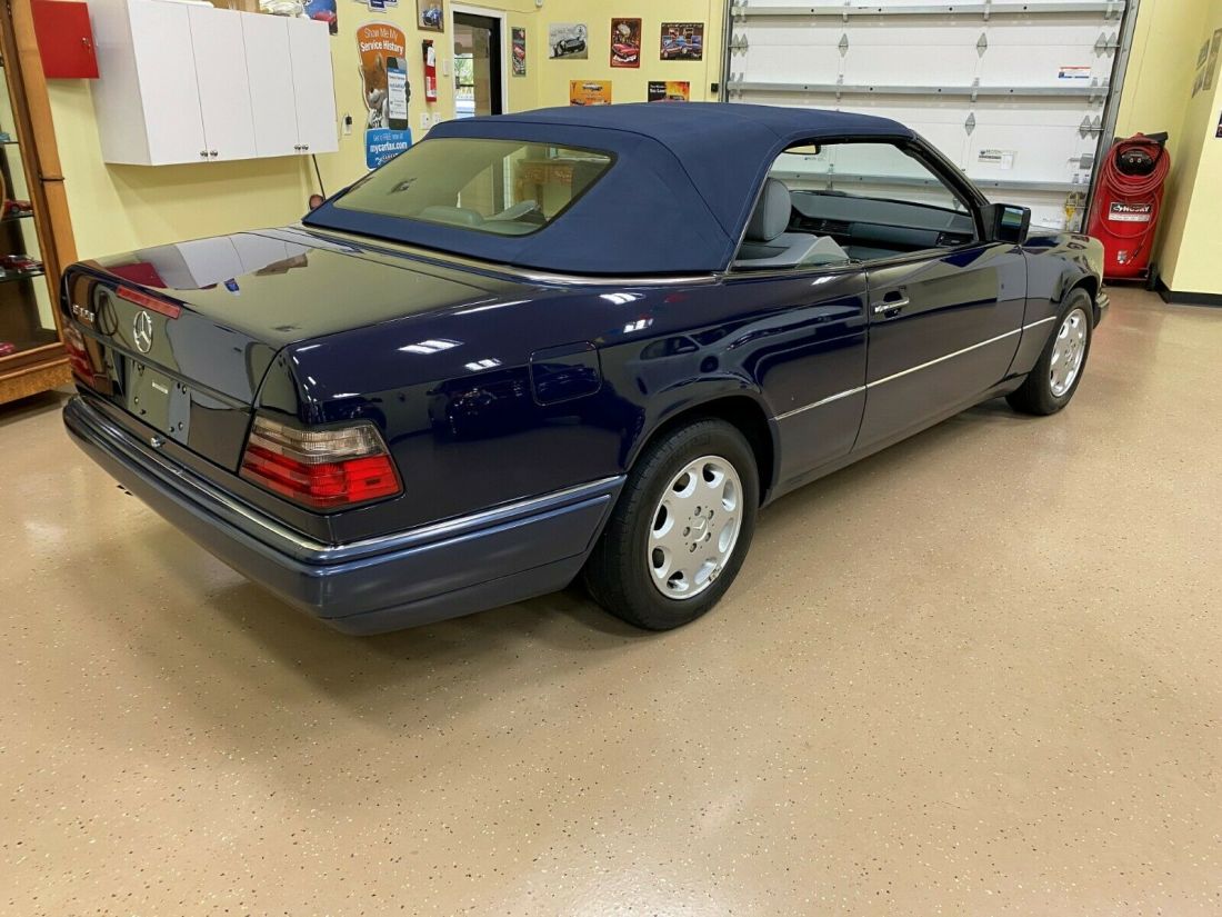 1984 Mercedes-Benz E-Class - photo 11