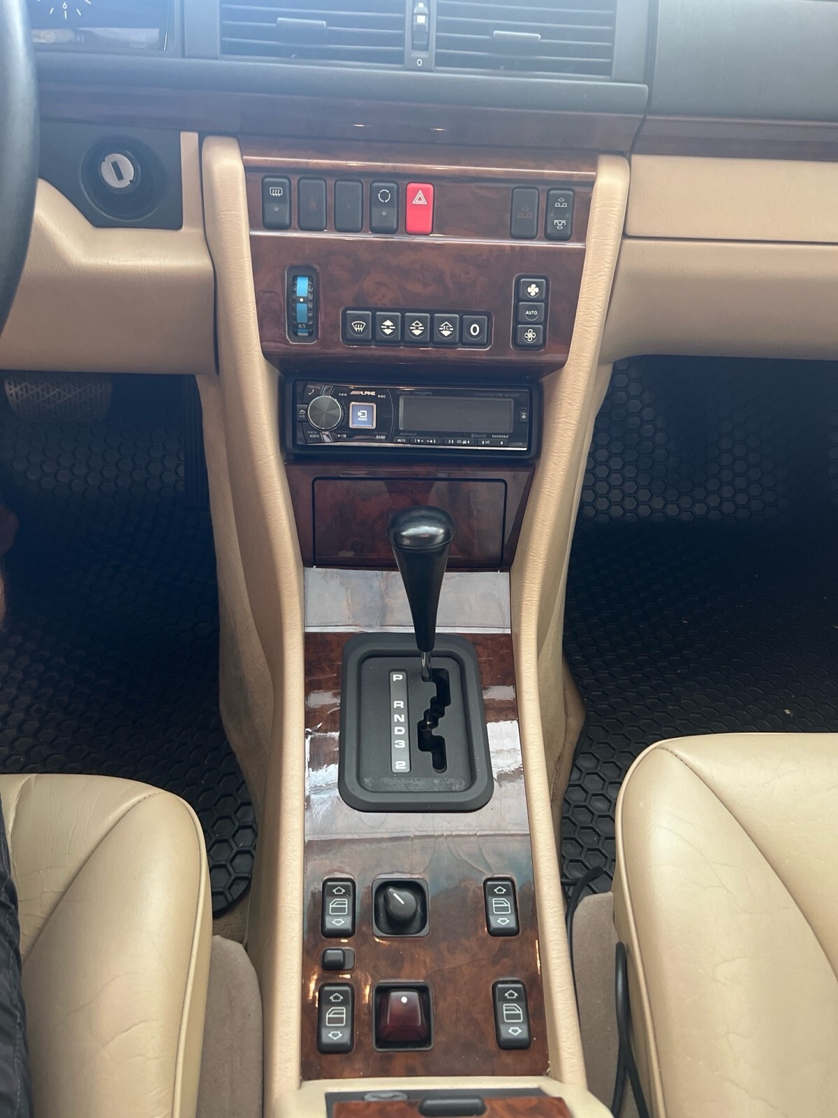 1994 Mercedes-Benz E-Class 320 - photo 9