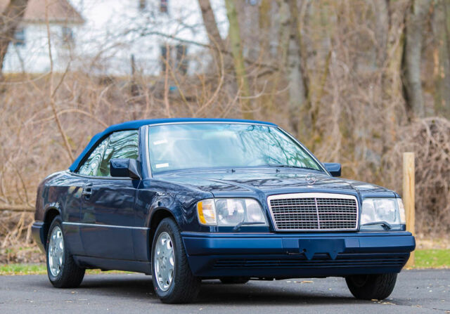 1994 Mercedes-Benz E-Class Convertible Low 78K mi Florida Serviced CARFAX! - photo 5