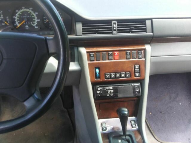 1994 Mercedes-Benz E-Class E320 Cabriolet Convertible - photo 13