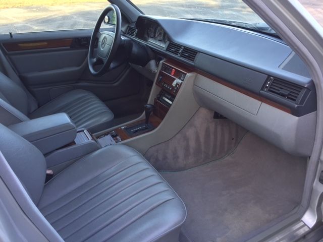1994 Mercedes-Benz E-Class E320 - photo 6