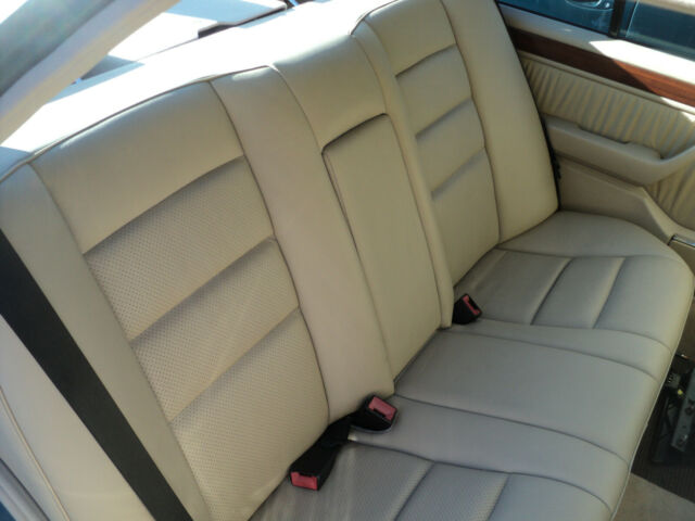 1994 Mercedes-Benz E-Class -- - photo 3