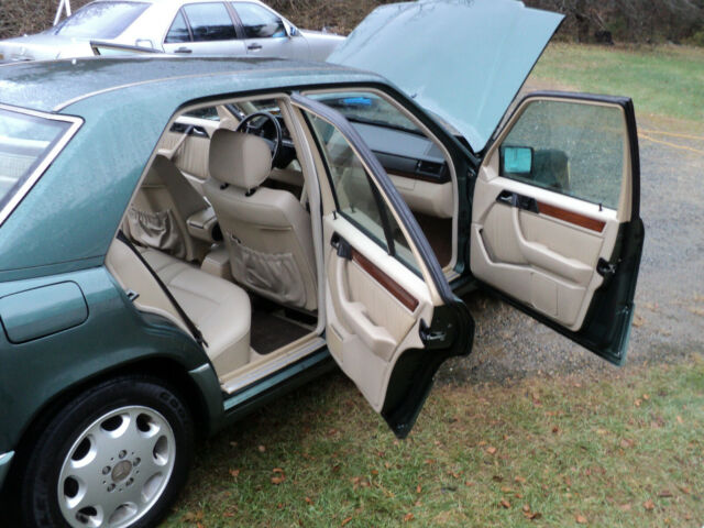 1994 Mercedes-Benz E-Class -- - photo 8