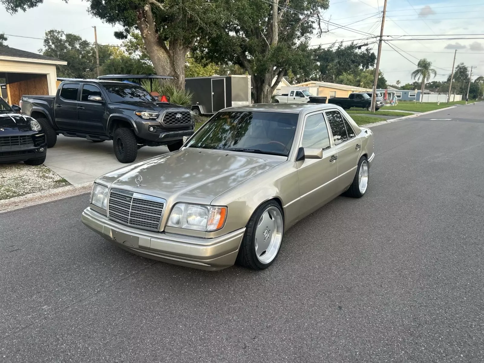 1994 Mercedes-Benz E-Class 320