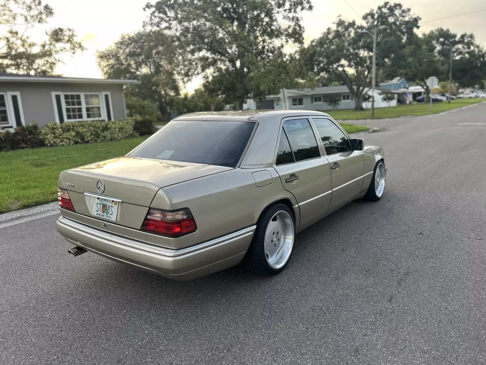 1994 Mercedes-Benz E-Class 320 - photo 10