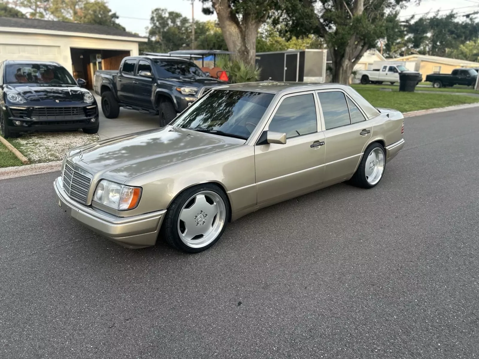 1994 Mercedes-Benz E-Class 320 - photo 2