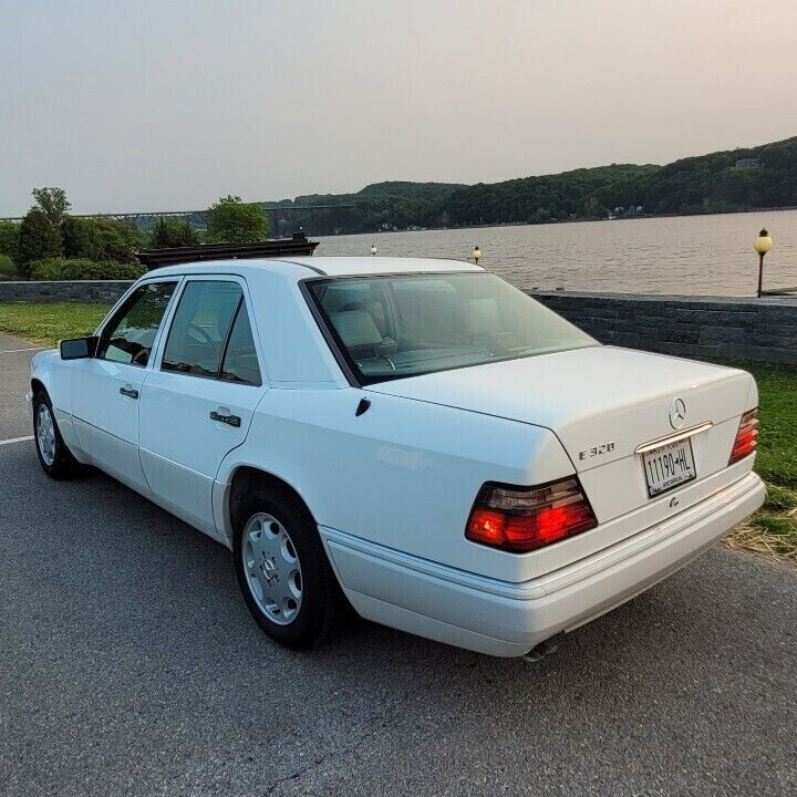1994 Mercedes-Benz E-Class 320 - photo 4