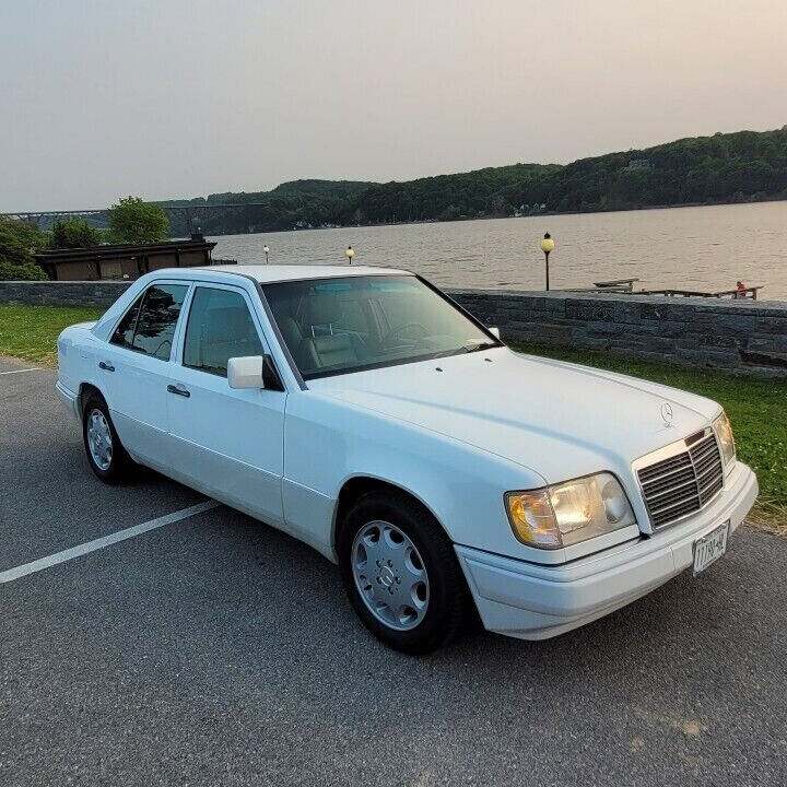 1994 Mercedes-Benz E-Class 320 - photo 6