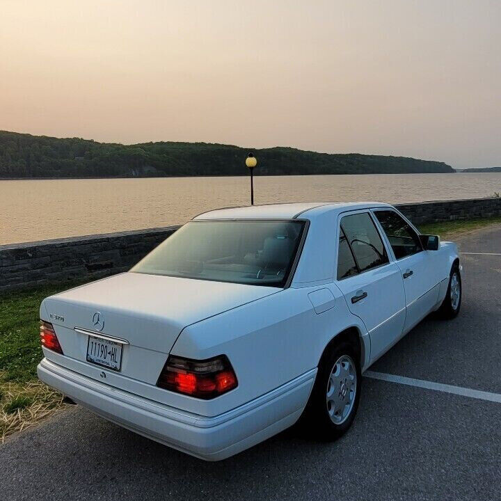 1994 Mercedes-Benz E-Class 320 - photo 7