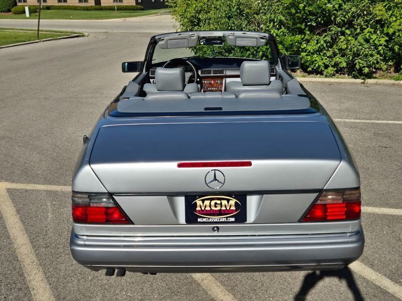 1994 Mercedes-Benz 300 Series 300 Series 2dr Cabriolet 3.2L Automatic - photo 10