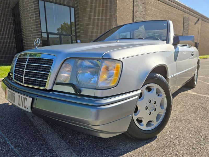 1994 Mercedes-Benz 300 Series 300 Series 2dr Cabriolet 3.2L Automatic - photo 12