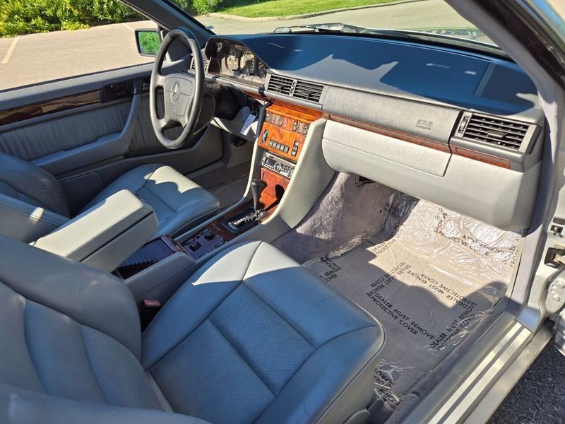 1994 Mercedes-Benz 300 Series 300 Series 2dr Cabriolet 3.2L Automatic - photo 8