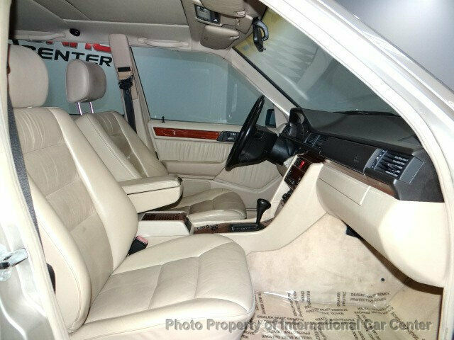 1994 Mercedes-Benz 300-Series E320 Touring Wagon - photo 6