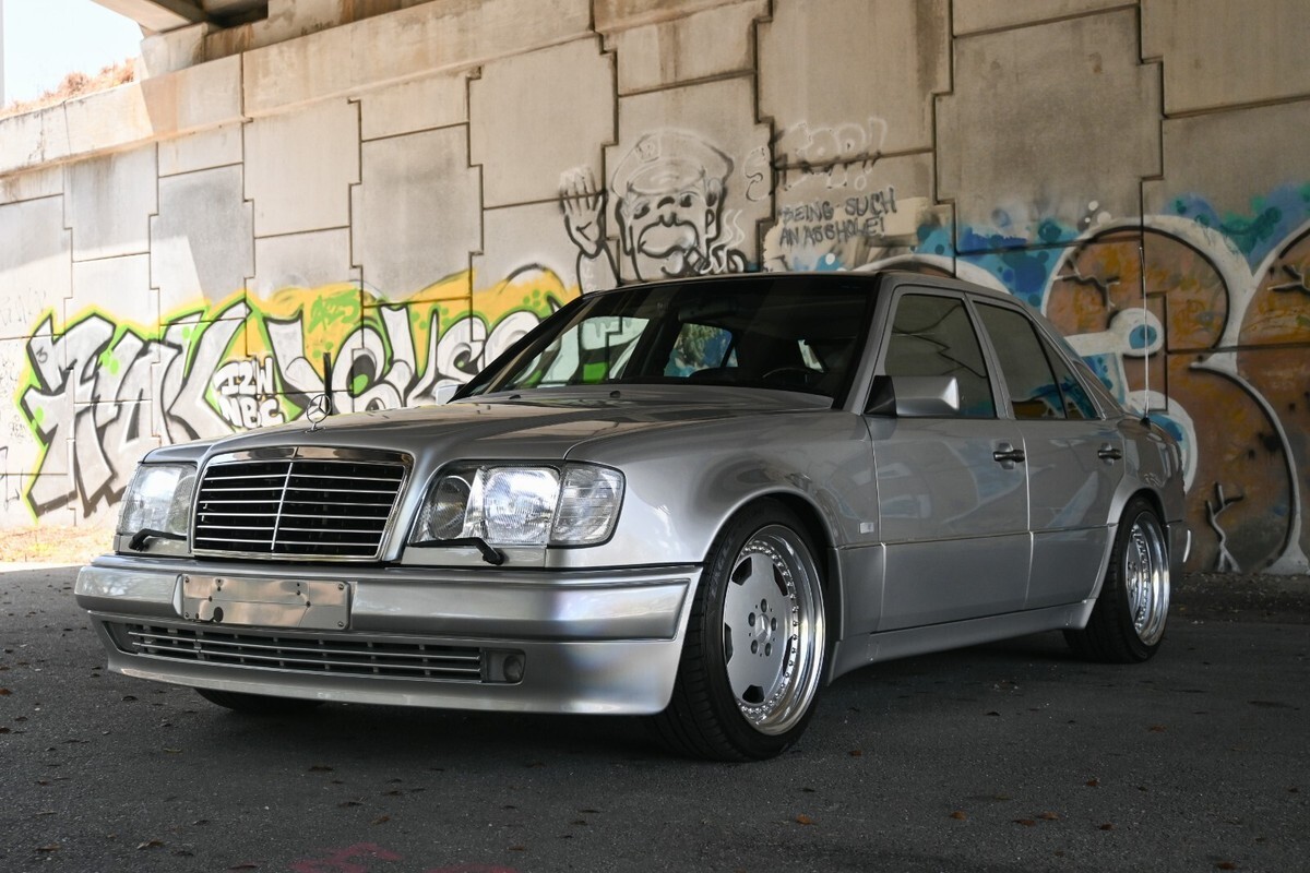 1994 Mercedes-Benz E-Class E500 Limited - photo 3