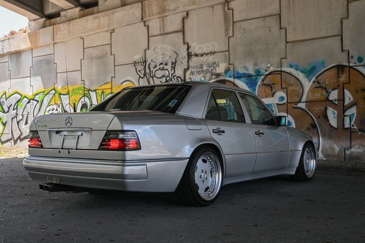 1994 Mercedes-Benz E-Class E500 Limited - photo 5